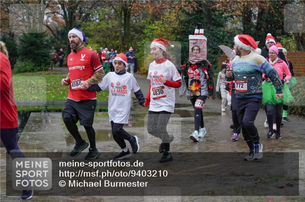 07.12.2025 - St. Pauli X-Mass-Run No. 15 Michael Burmester http://msf.ph/oto/9403210 07.12.2025 10:45:50 Laufen 4584, 4830, 1278, 772 meine-sportfotos.de