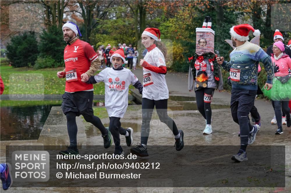07.12.2025 - St. Pauli X-Mass-Run No. 15 Michael Burmester http://msf.ph/oto/9403212 07.12.2025 10:45:50 Laufen 4584, 830, 1278, 772 meine-sportfotos.de