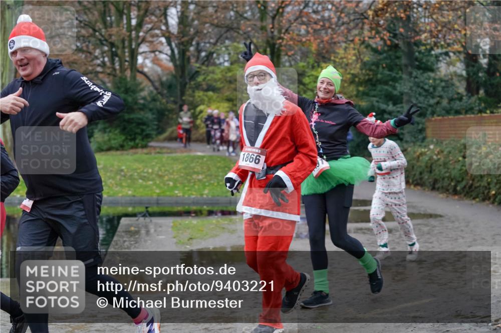 07.12.2025 - St. Pauli X-Mass-Run No. 15 Michael Burmester http://msf.ph/oto/9403221 07.12.2025 10:45:53 Laufen 1866 meine-sportfotos.de