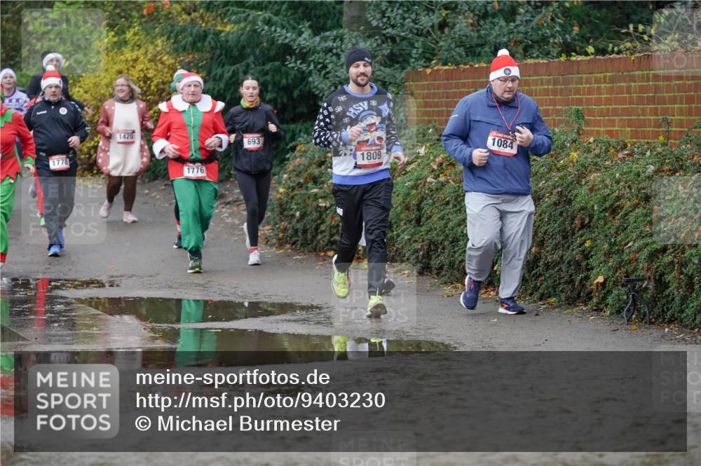 07.12.2025 - St. Pauli X-Mass-Run No. 15 Michael Burmester http://msf.ph/oto/9403230 07.12.2025 10:45:57 Laufen 1778, 1420, 1776, 693, 1809, 1084 meine-sportfotos.de