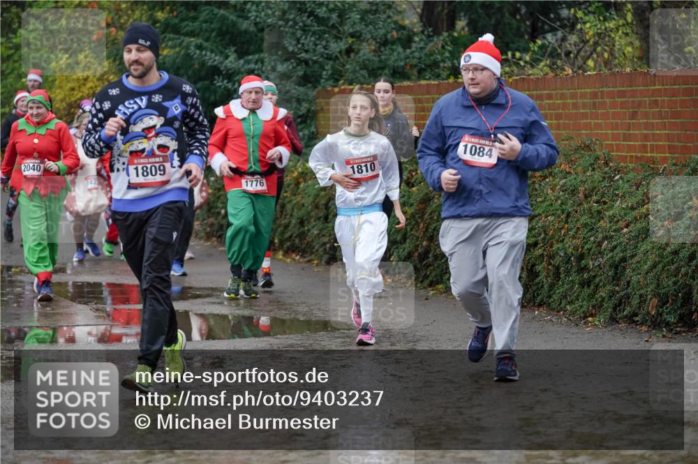 07.12.2025 - St. Pauli X-Mass-Run No. 15 Michael Burmester http://msf.ph/oto/9403237 07.12.2025 10:46:00 Laufen 2040, 142, 1809, 1776, 1810, 1084 meine-sportfotos.de