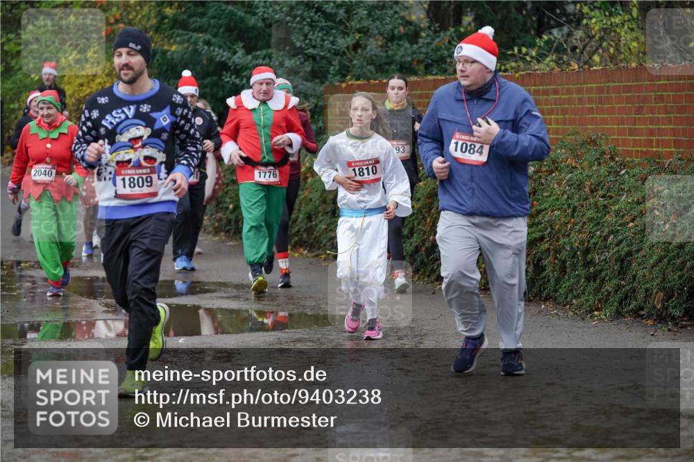07.12.2025 - St. Pauli X-Mass-Run No. 15 Michael Burmester http://msf.ph/oto/9403238 07.12.2025 10:46:00 Laufen 2040, 1809, 1776, 1810, 93, 1084 meine-sportfotos.de