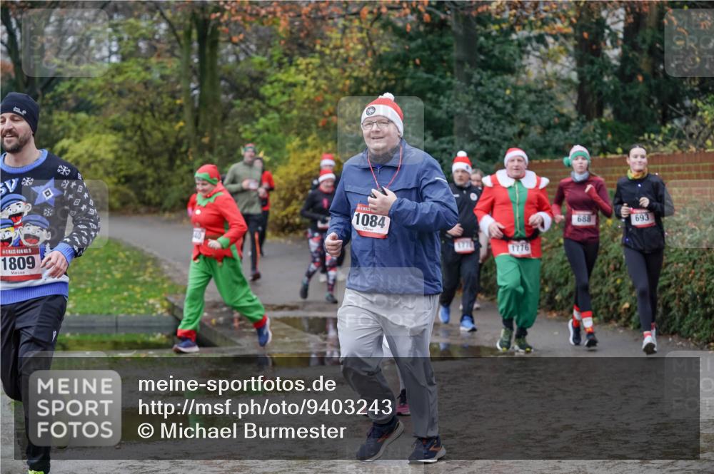 07.12.2025 - St. Pauli X-Mass-Run No. 15 Michael Burmester http://msf.ph/oto/9403243 07.12.2025 10:46:02 Laufen 15, 1809, 1084, 1776, 688, 693 meine-sportfotos.de