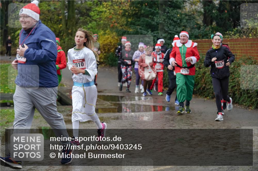 07.12.2025 - St. Pauli X-Mass-Run No. 15 Michael Burmester http://msf.ph/oto/9403245 07.12.2025 10:46:02 Laufen 10049, 15, 1810, 1776, 693 meine-sportfotos.de