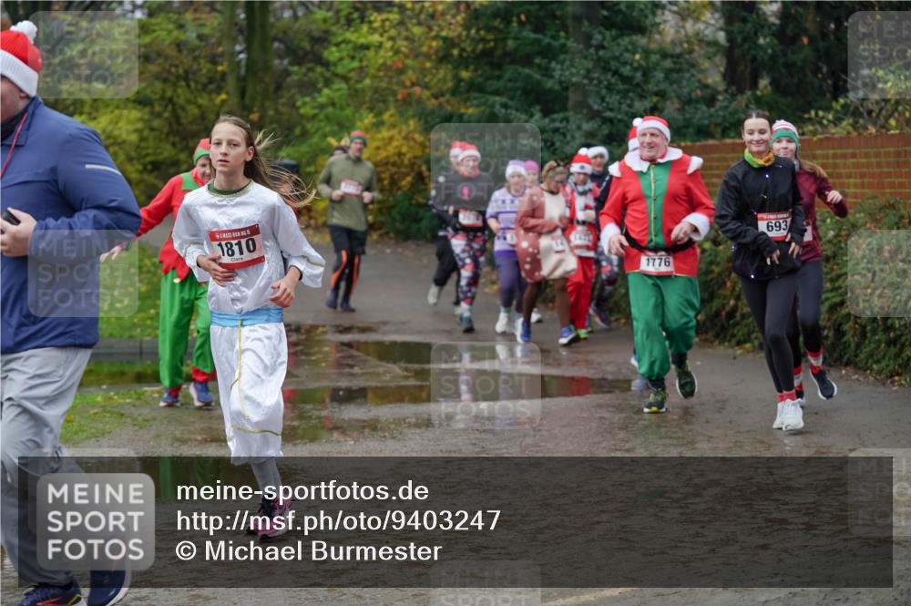 07.12.2025 - St. Pauli X-Mass-Run No. 15 Michael Burmester http://msf.ph/oto/9403247 07.12.2025 10:46:03 Laufen 15, 1810, 1776, 693 meine-sportfotos.de