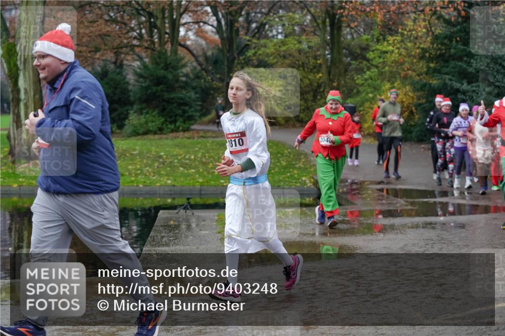 07.12.2025 - St. Pauli X-Mass-Run No. 15 Michael Burmester http://msf.ph/oto/9403248 07.12.2025 10:46:03 Laufen 15, 1810, 117, 2046 meine-sportfotos.de