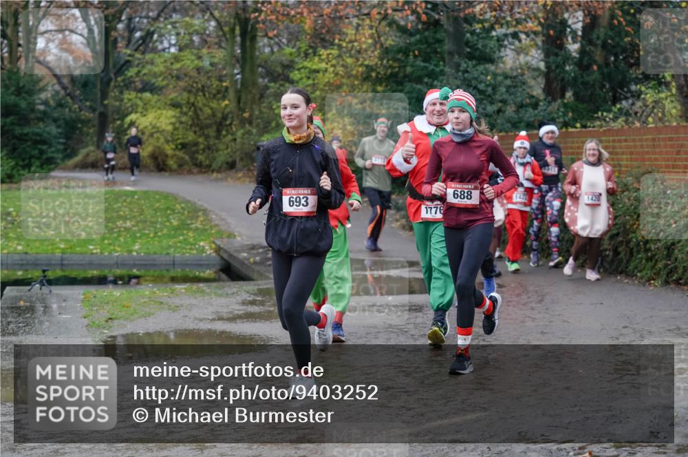 07.12.2025 - St. Pauli X-Mass-Run No. 15 Michael Burmester http://msf.ph/oto/9403252 07.12.2025 10:46:04 Laufen 15, 693, 688, 1421, 1776, 44511, 1420 meine-sportfotos.de