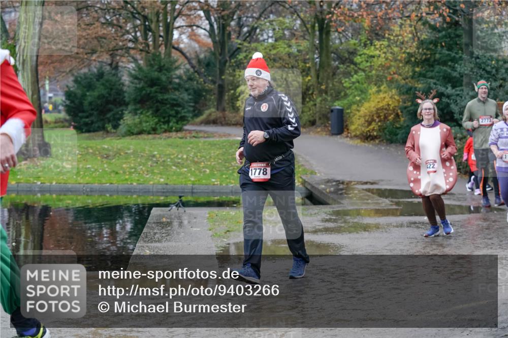 07.12.2025 - St. Pauli X-Mass-Run No. 15 Michael Burmester http://msf.ph/oto/9403266 07.12.2025 10:46:07 Laufen 15, 1778, 122, 2773 meine-sportfotos.de