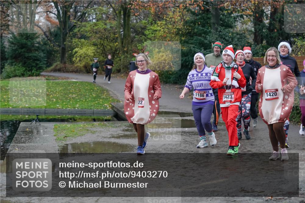 07.12.2025 - St. Pauli X-Mass-Run No. 15 Michael Burmester http://msf.ph/oto/9403270 07.12.2025 10:46:08 Laufen 22, 1186, 27, 1423, 1420 meine-sportfotos.de