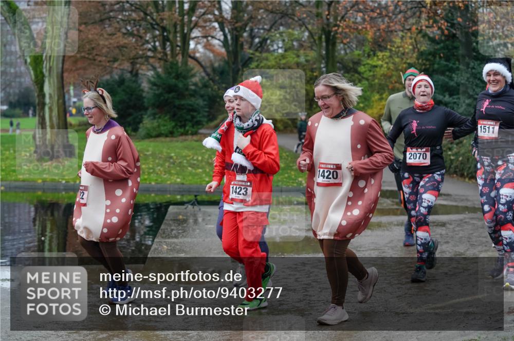 07.12.2025 - St. Pauli X-Mass-Run No. 15 Michael Burmester http://msf.ph/oto/9403277 07.12.2025 10:46:10 Laufen 15, 1423, 1511, 15, 1420, 2070 meine-sportfotos.de