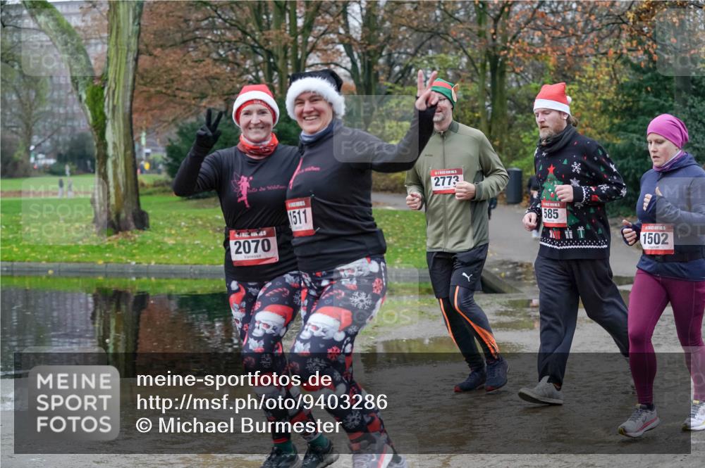 07.12.2025 - St. Pauli X-Mass-Run No. 15 Michael Burmester http://msf.ph/oto/9403286 07.12.2025 10:46:11 Laufen 2070, 1511, 2773, 585, 1502 meine-sportfotos.de