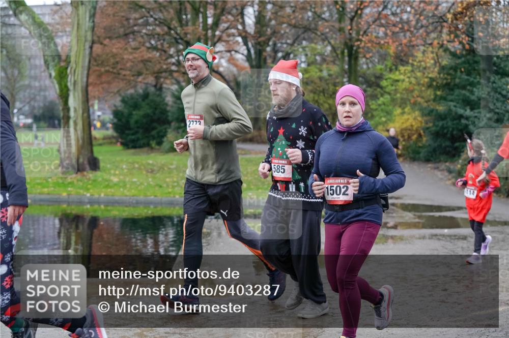 07.12.2025 - St. Pauli X-Mass-Run No. 15 Michael Burmester http://msf.ph/oto/9403287 07.12.2025 10:46:12 Laufen 2772, 585, 15, 1502, 114 meine-sportfotos.de