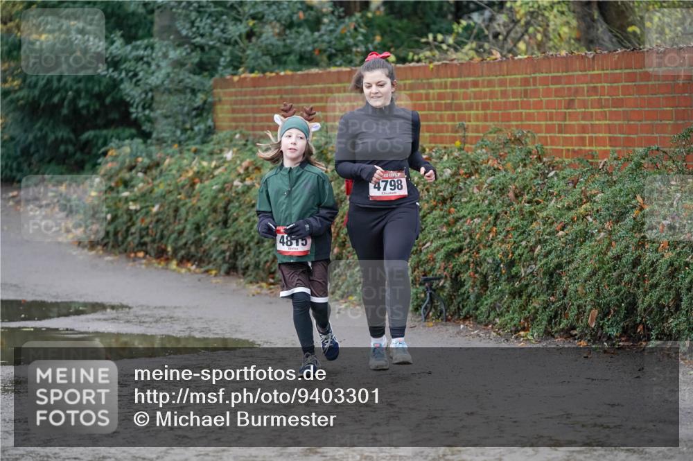 07.12.2025 - St. Pauli X-Mass-Run No. 15 Michael Burmester http://msf.ph/oto/9403301 07.12.2025 10:46:18 Laufen 4815, 4798 meine-sportfotos.de