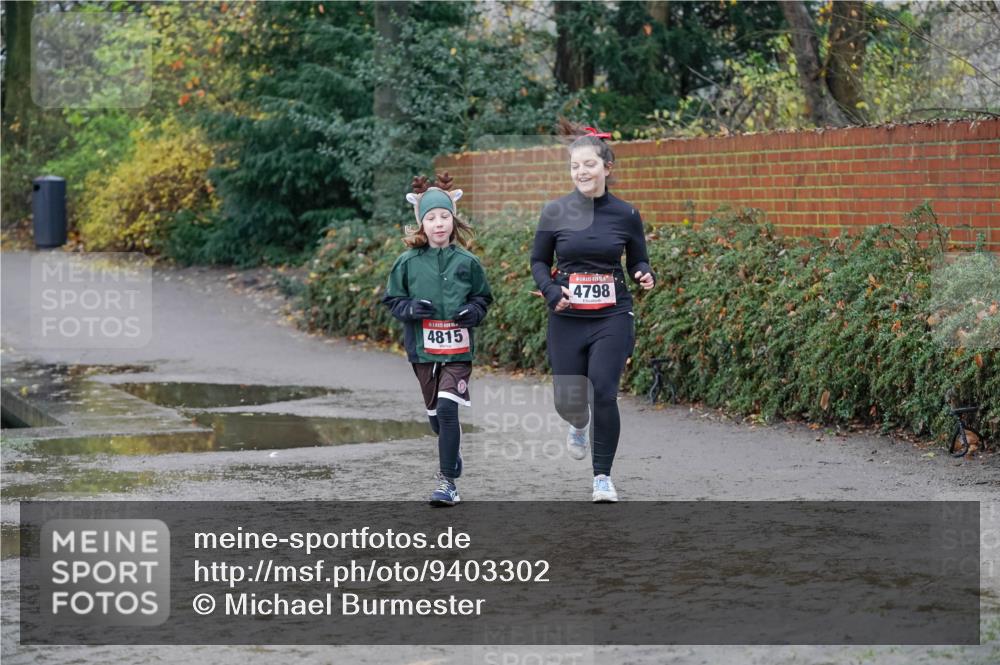 07.12.2025 - St. Pauli X-Mass-Run No. 15 Michael Burmester http://msf.ph/oto/9403302 07.12.2025 10:46:19 Laufen 4815, 4798 meine-sportfotos.de