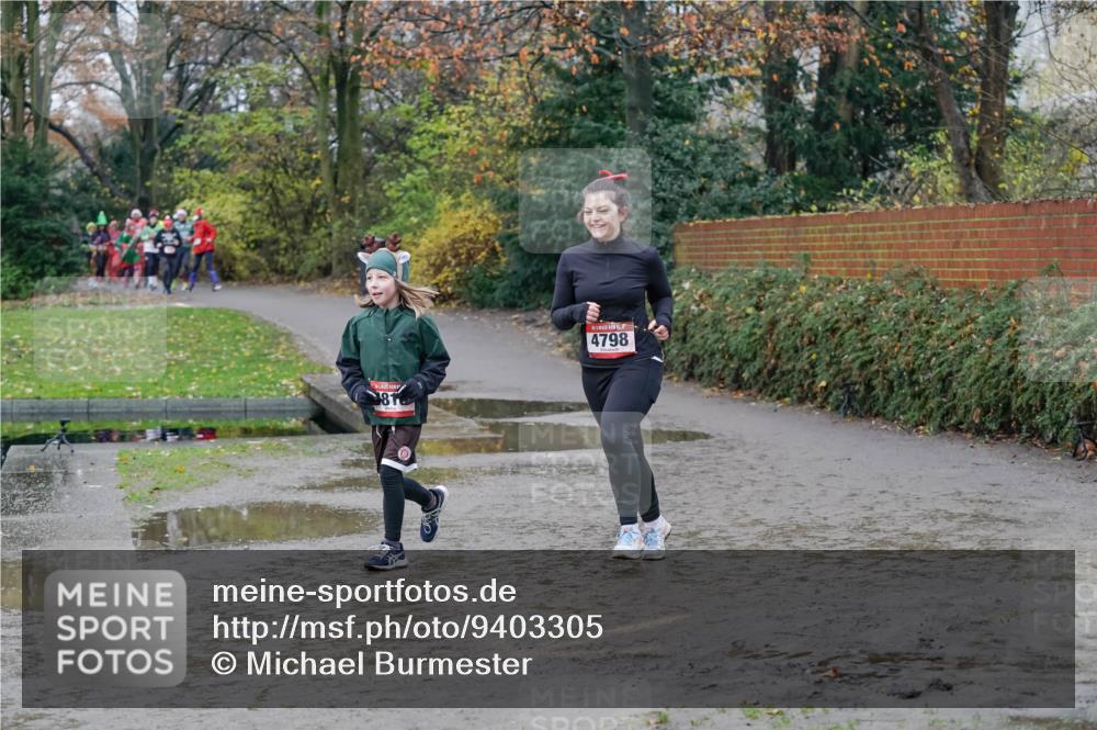 07.12.2025 - St. Pauli X-Mass-Run No. 15 Michael Burmester http://msf.ph/oto/9403305 07.12.2025 10:46:21 Laufen 81, 4798 meine-sportfotos.de