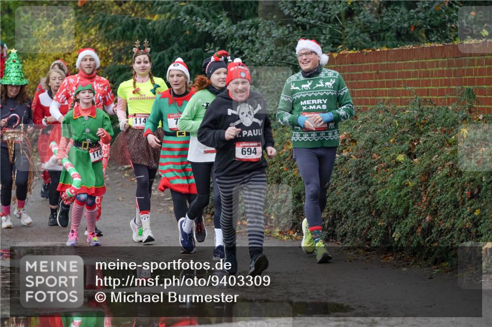 07.12.2025 - St. Pauli X-Mass-Run No. 15 Michael Burmester http://msf.ph/oto/9403309 07.12.2025 10:46:33 Laufen 114, 114, 694 meine-sportfotos.de
