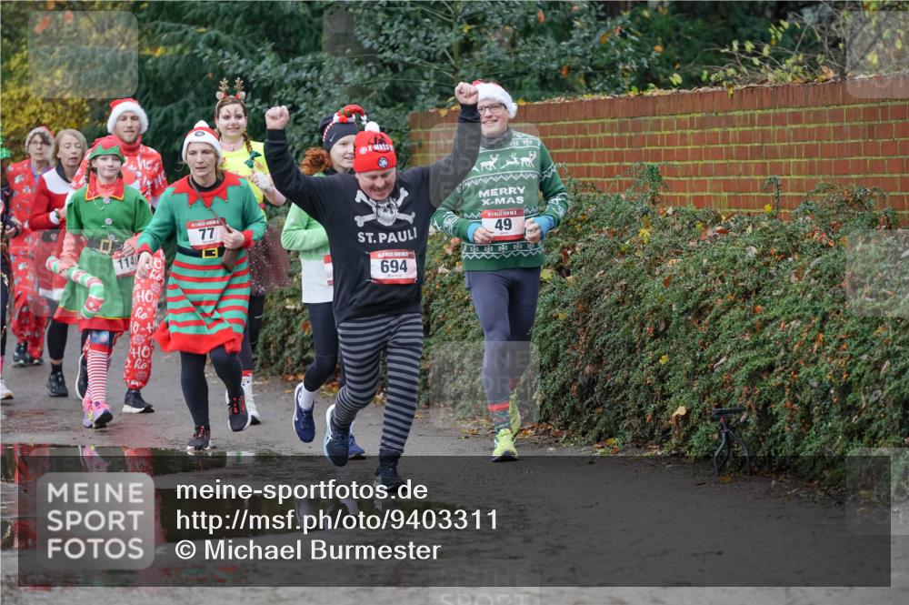 07.12.2025 - St. Pauli X-Mass-Run No. 15 Michael Burmester http://msf.ph/oto/9403311 07.12.2025 10:46:34 Laufen 77, 114, 694, 49 meine-sportfotos.de