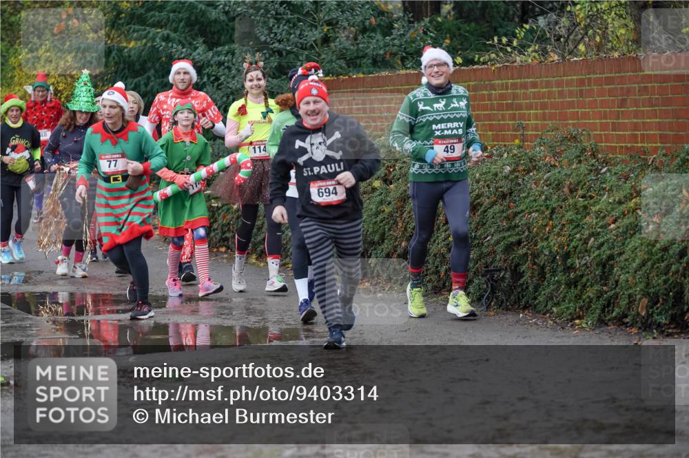 07.12.2025 - St. Pauli X-Mass-Run No. 15 Michael Burmester http://msf.ph/oto/9403314 07.12.2025 10:46:35 Laufen 48, 77, 114, 49, 694 meine-sportfotos.de