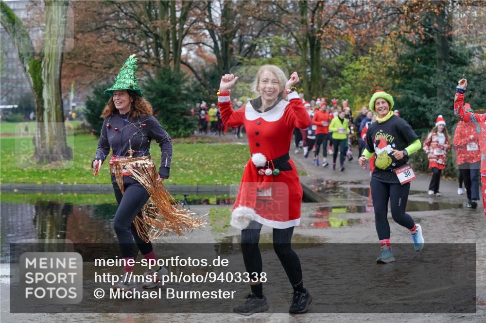 07.12.2025 - St. Pauli X-Mass-Run No. 15 Michael Burmester http://msf.ph/oto/9403338 07.12.2025 10:46:43 Laufen 30, 942 meine-sportfotos.de