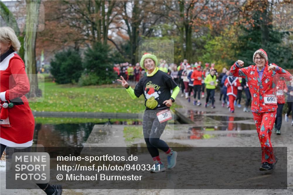 07.12.2025 - St. Pauli X-Mass-Run No. 15 Michael Burmester http://msf.ph/oto/9403341 07.12.2025 10:46:43 Laufen 30, 695, 813 meine-sportfotos.de