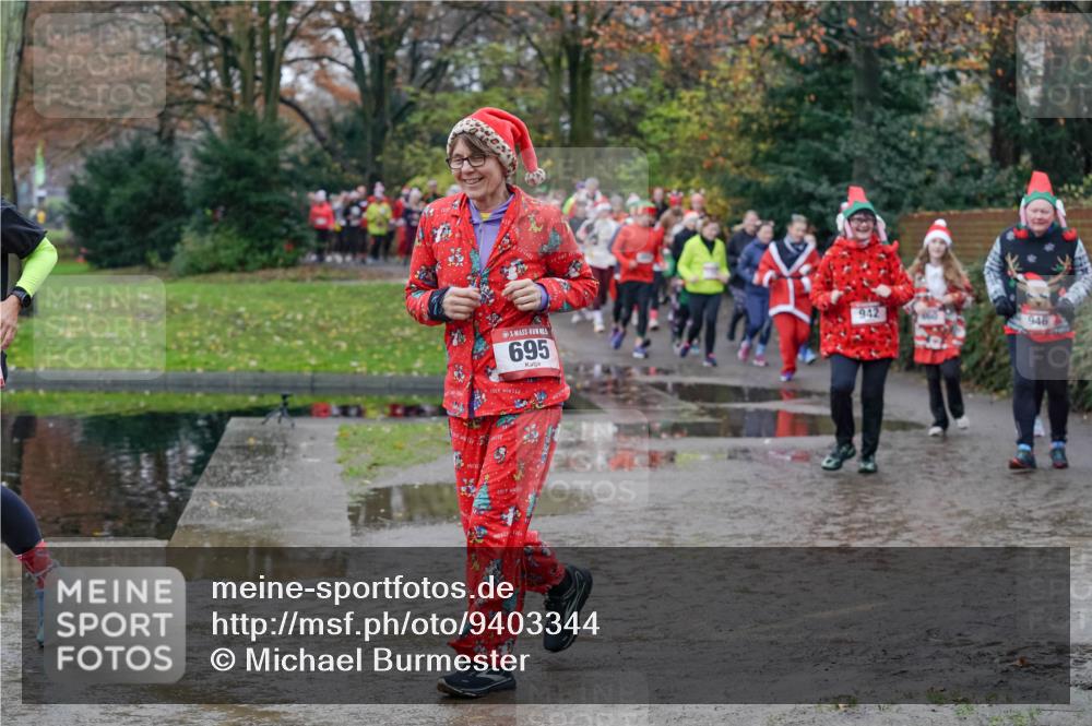 07.12.2025 - St. Pauli X-Mass-Run No. 15 Michael Burmester http://msf.ph/oto/9403344 07.12.2025 10:46:44 Laufen 695, 942, 946 meine-sportfotos.de