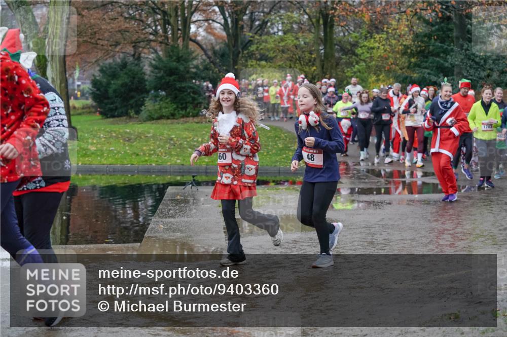 07.12.2025 - St. Pauli X-Mass-Run No. 15 Michael Burmester http://msf.ph/oto/9403360 07.12.2025 10:46:48 Laufen 60, 48, 1703, 4802 meine-sportfotos.de