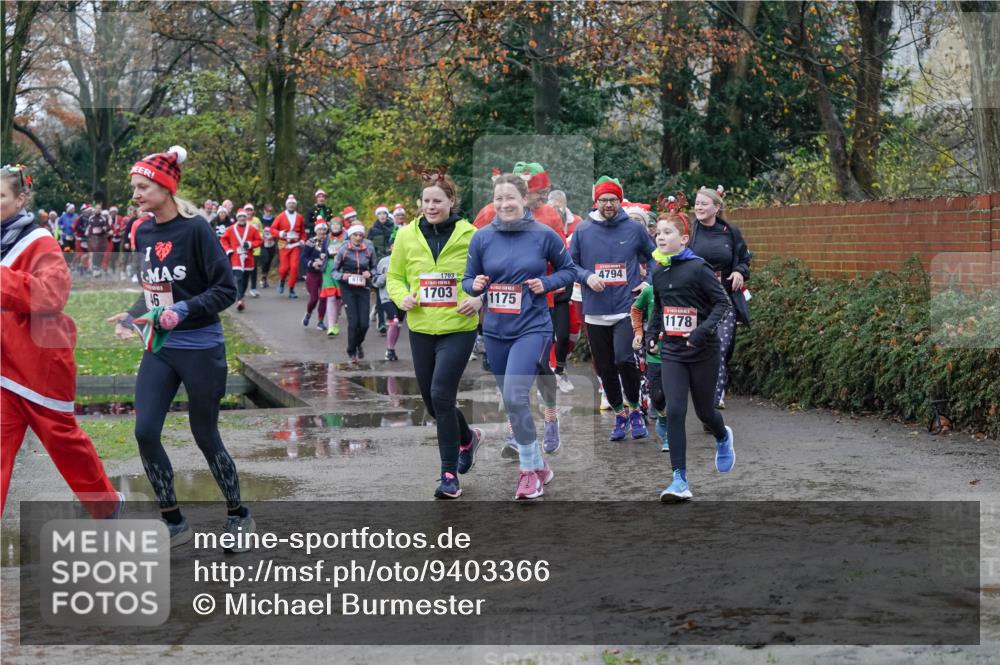 07.12.2025 - St. Pauli X-Mass-Run No. 15 Michael Burmester http://msf.ph/oto/9403366 07.12.2025 10:46:51 Laufen 46, 619, 1703, 1703, 1175, 4794, 1178 meine-sportfotos.de