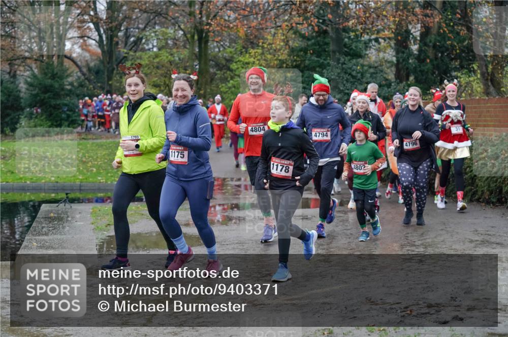 07.12.2025 - St. Pauli X-Mass-Run No. 15 Michael Burmester http://msf.ph/oto/9403371 07.12.2025 10:46:52 Laufen 1703, 1175, 4804, 1178, 4794, 4802, 4796, 31 meine-sportfotos.de