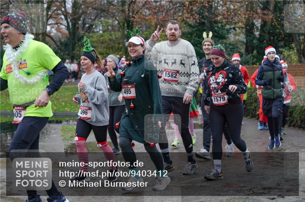 07.12.2025 - St. Pauli X-Mass-Run No. 15 Michael Burmester http://msf.ph/oto/9403412 07.12.2025 10:47:01 Laufen 05, 496, 495, 15, 1582, 15, 1579 meine-sportfotos.de