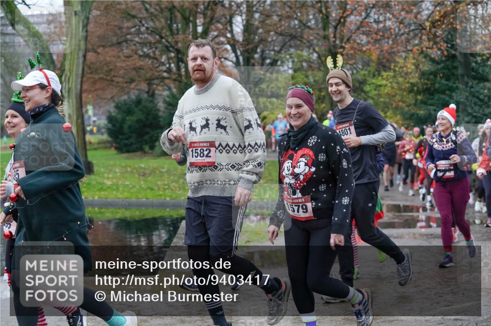 07.12.2025 - St. Pauli X-Mass-Run No. 15 Michael Burmester http://msf.ph/oto/9403417 07.12.2025 10:47:02 Laufen 15, 1582, 15, 1579, 4801 meine-sportfotos.de