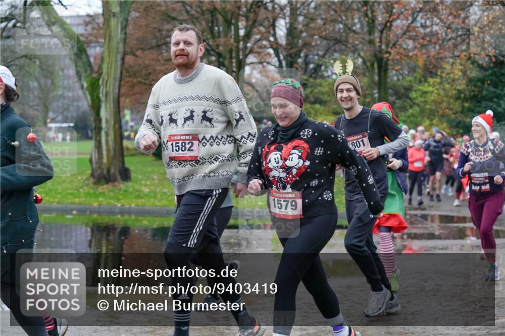 07.12.2025 - St. Pauli X-Mass-Run No. 15 Michael Burmester http://msf.ph/oto/9403419 07.12.2025 10:47:02 Laufen 15, 1582, 5, 1579, 801 meine-sportfotos.de
