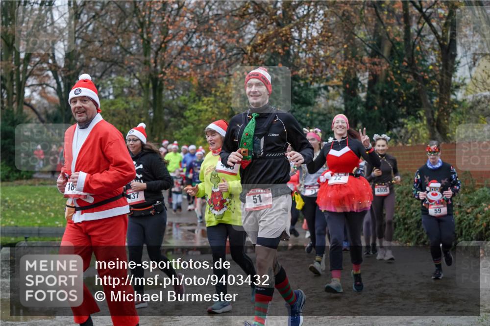 07.12.2025 - St. Pauli X-Mass-Run No. 15 Michael Burmester http://msf.ph/oto/9403432 07.12.2025 10:47:05 Laufen 18, 437, 51, 4805, 00, 59 meine-sportfotos.de