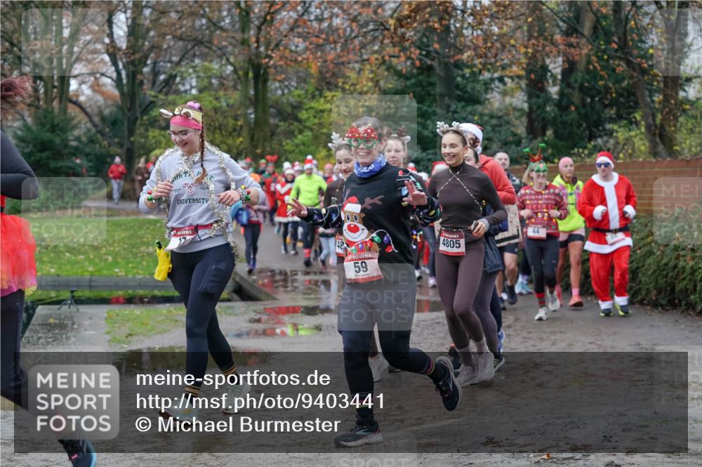 07.12.2025 - St. Pauli X-Mass-Run No. 15 Michael Burmester http://msf.ph/oto/9403441 07.12.2025 10:47:07 Laufen 59, 4805, 44 meine-sportfotos.de