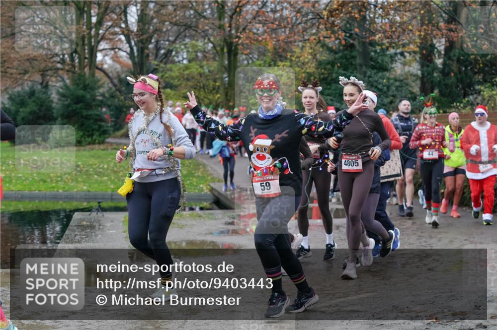 07.12.2025 - St. Pauli X-Mass-Run No. 15 Michael Burmester http://msf.ph/oto/9403443 07.12.2025 10:47:08 Laufen 15, 59, 4805, 44 meine-sportfotos.de