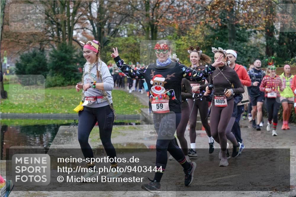 07.12.2025 - St. Pauli X-Mass-Run No. 15 Michael Burmester http://msf.ph/oto/9403444 07.12.2025 10:47:08 Laufen 15, 15, 59, 4805, 44 meine-sportfotos.de