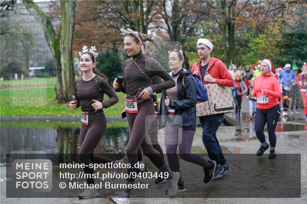 07.12.2025 - St. Pauli X-Mass-Run No. 15 Michael Burmester http://msf.ph/oto/9403449 07.12.2025 10:47:09 Laufen 810, 15, 4805, 1141 meine-sportfotos.de
