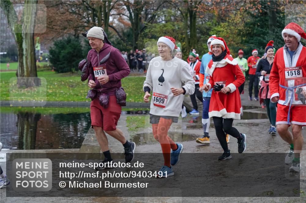 07.12.2025 - St. Pauli X-Mass-Run No. 15 Michael Burmester http://msf.ph/oto/9403491 07.12.2025 10:47:19 Laufen 1610, 1609, 16, 15, 1518 meine-sportfotos.de