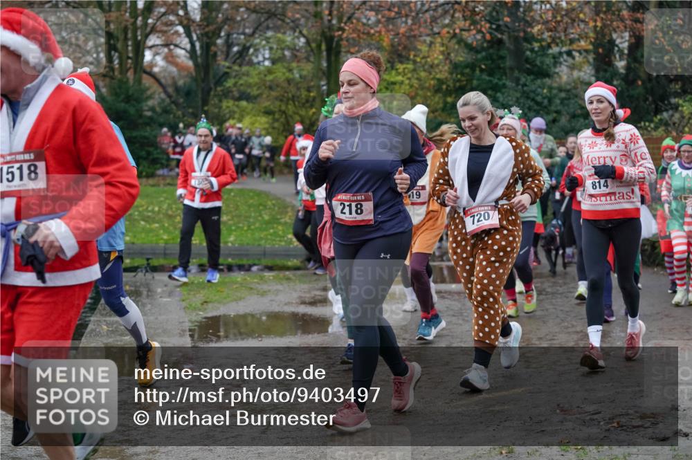 07.12.2025 - St. Pauli X-Mass-Run No. 15 Michael Burmester http://msf.ph/oto/9403497 07.12.2025 10:47:20 Laufen 1518, 1305, 15, 218, 19, 720, 814 meine-sportfotos.de