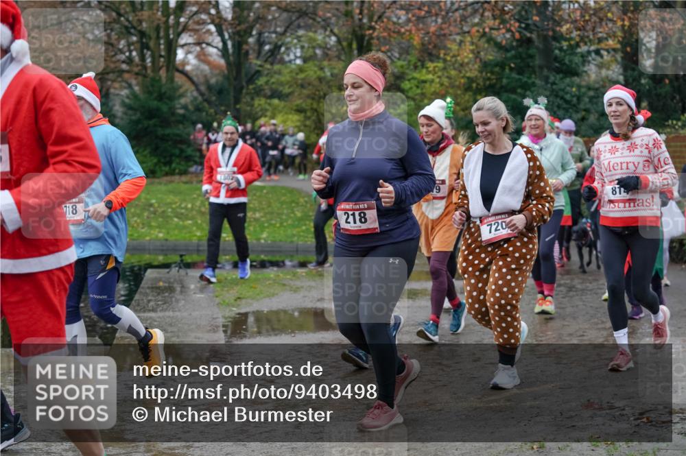 07.12.2025 - St. Pauli X-Mass-Run No. 15 Michael Burmester http://msf.ph/oto/9403498 07.12.2025 10:47:21 Laufen 718, 15, 1302, 15, 218, 720, 814 meine-sportfotos.de