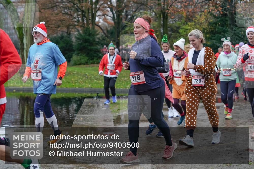 07.12.2025 - St. Pauli X-Mass-Run No. 15 Michael Burmester http://msf.ph/oto/9403500 07.12.2025 10:47:21 Laufen 718, 1302, 15, 218, 5, 720, 1800, 81 meine-sportfotos.de