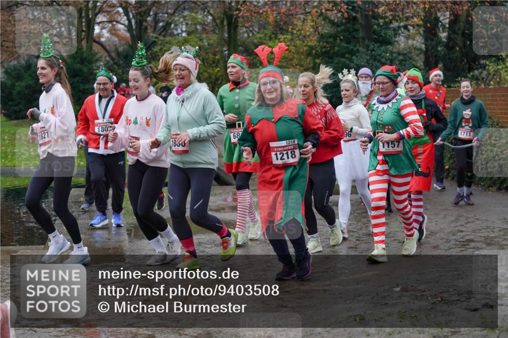 07.12.2025 - St. Pauli X-Mass-Run No. 15 Michael Burmester http://msf.ph/oto/9403508 07.12.2025 10:47:23 Laufen 1821, 180, 1802, 1860, 68, 1218, 25, 1218, 96, 1157, 1711 meine-sportfotos.de