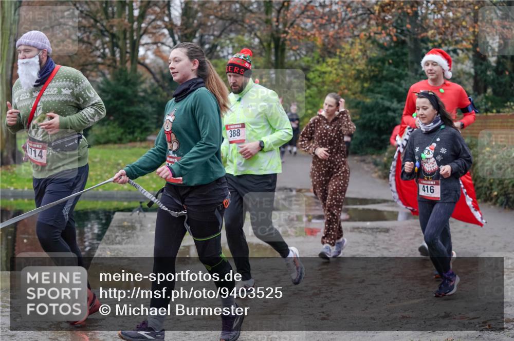 07.12.2025 - St. Pauli X-Mass-Run No. 15 Michael Burmester http://msf.ph/oto/9403525 07.12.2025 10:47:27 Laufen 714, 388, 416 meine-sportfotos.de