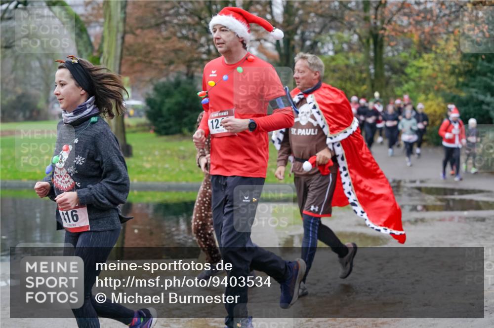 07.12.2025 - St. Pauli X-Mass-Run No. 15 Michael Burmester http://msf.ph/oto/9403534 07.12.2025 10:47:28 Laufen 16, 12 meine-sportfotos.de