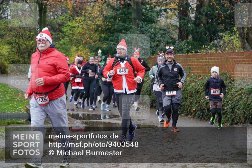 07.12.2025 - St. Pauli X-Mass-Run No. 15 Michael Burmester http://msf.ph/oto/9403548 07.12.2025 10:47:34 Laufen 1135, 777, 164, 845, 817, 815 meine-sportfotos.de