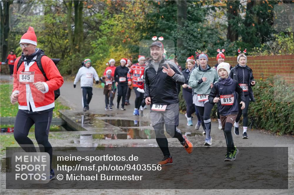 07.12.2025 - St. Pauli X-Mass-Run No. 15 Michael Burmester http://msf.ph/oto/9403556 07.12.2025 10:47:36 Laufen 845, 817, 812, 815, 832 meine-sportfotos.de