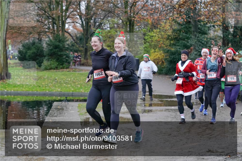 07.12.2025 - St. Pauli X-Mass-Run No. 15 Michael Burmester http://msf.ph/oto/9403581 07.12.2025 10:47:41 Laufen 1662, 1645, 1664, 69, 787, 788, 177 meine-sportfotos.de