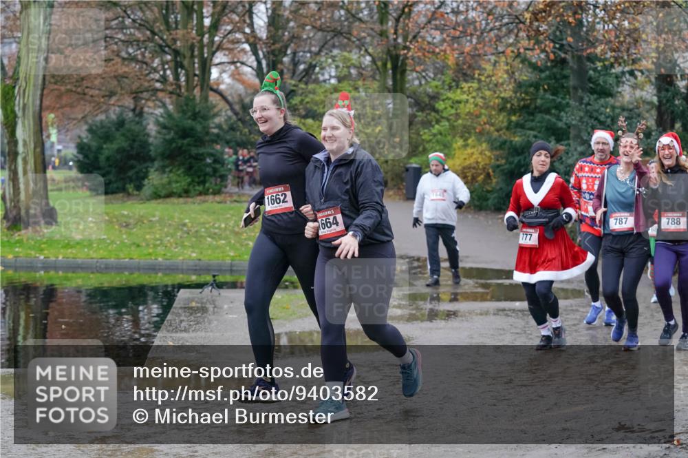 07.12.2025 - St. Pauli X-Mass-Run No. 15 Michael Burmester http://msf.ph/oto/9403582 07.12.2025 10:47:41 Laufen 1662, 1664, 1645, 777, 787, 788 meine-sportfotos.de