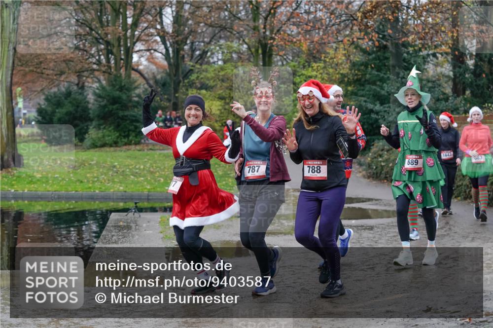07.12.2025 - St. Pauli X-Mass-Run No. 15 Michael Burmester http://msf.ph/oto/9403587 07.12.2025 10:47:43 Laufen 787, 15, 788, 1647, 689, 083 meine-sportfotos.de