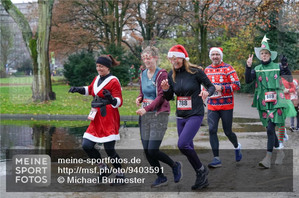 07.12.2025 - St. Pauli X-Mass-Run No. 15 Michael Burmester http://msf.ph/oto/9403591 07.12.2025 10:47:43 Laufen 787, 15, 788, 689 meine-sportfotos.de