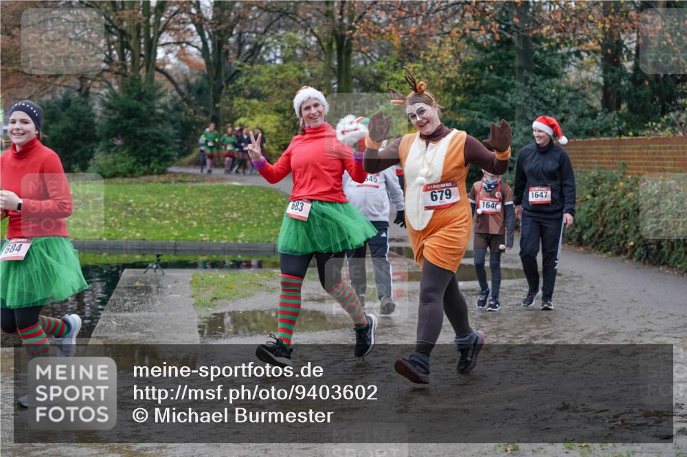 07.12.2025 - St. Pauli X-Mass-Run No. 15 Michael Burmester http://msf.ph/oto/9403602 07.12.2025 10:47:45 Laufen 684, 683, 545, 679, 1640, 1647 meine-sportfotos.de